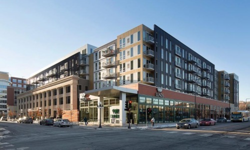 a large building with many windows